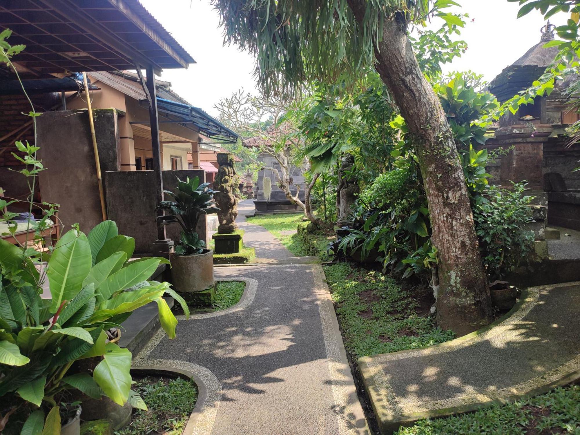 Bhuana Shanti Homestay Ubud Quarto foto